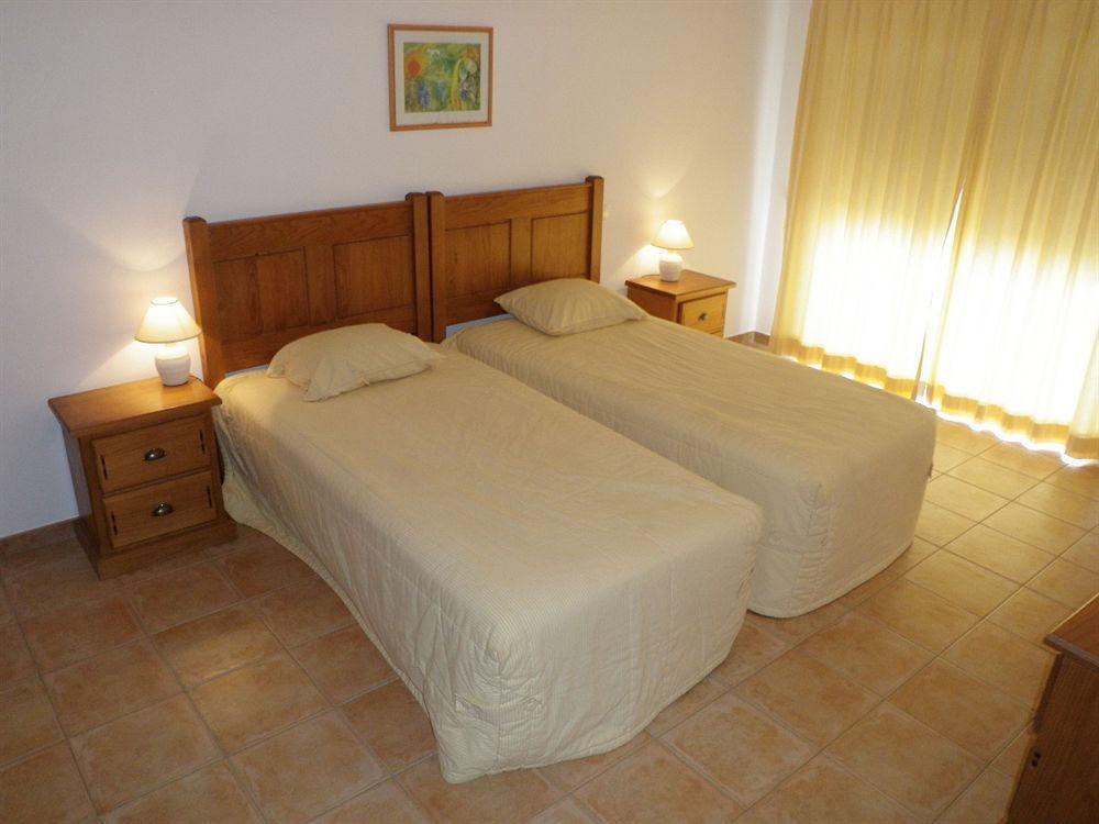Waterside Village Apartments Praia Da Luz Bagian luar foto